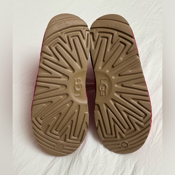 UGG Classic Mini II Velvet Boot Raspberry Sorbet Wool Lining Size 6 Classic - Picture 8 of 14